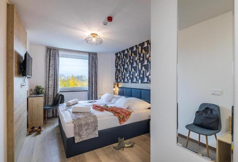 スタンダードルーム, Autohof 171 Hotel Hegyeshalom