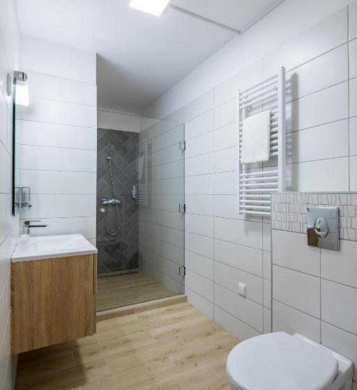 スイート, Autohof 171 Hotel Hegyeshalom