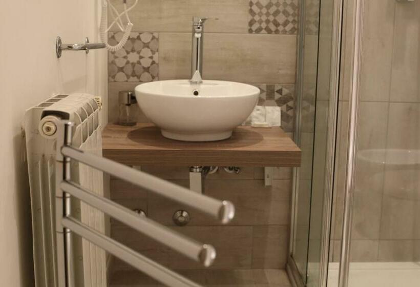 غرفة قياسية, Acquadellarte B&b