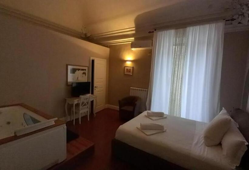 جناح ديلوكس, Acquadellarte B&b