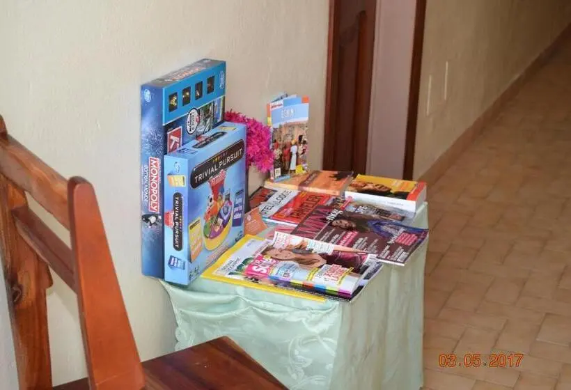 اتاق لوکس, B&b Chez Rita