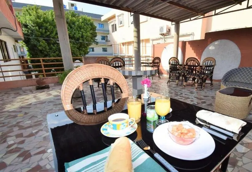 اتاق لوکس, B&b Chez Rita