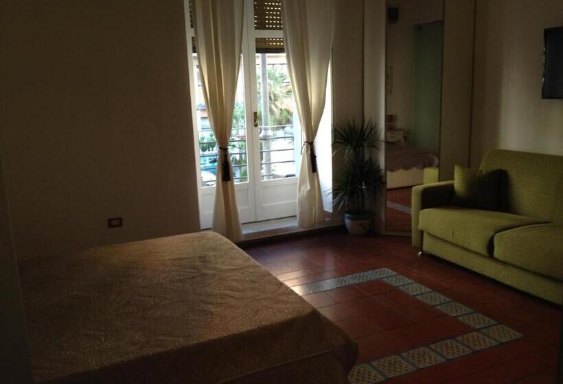 آپارتمان 1 خوابه, B&b Mini Hotel Incity Close Train Station And Port