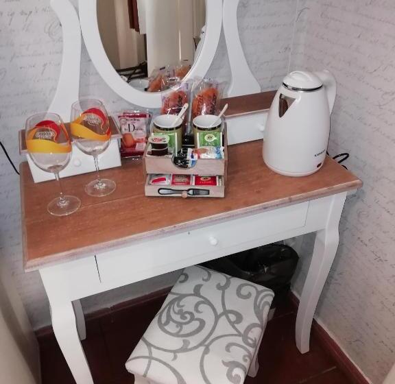 اتاق اکونومی, B&b Mini Hotel Incity Close Train Station And Port