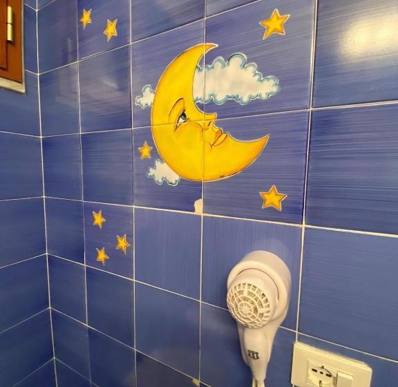 اتاق استاندارد, B&b Mini Hotel Incity Close Train Station And Port