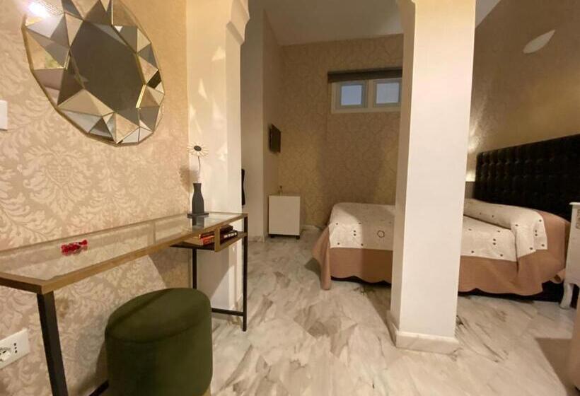 اتاق استاندارد چهار تخته, B&b Mini Hotel Incity Close Train Station And Port