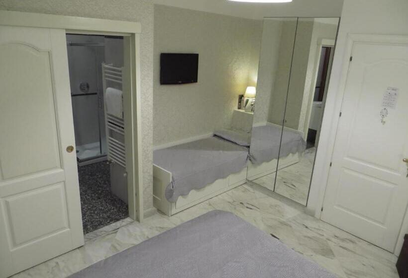 اتاق سوپریور سه تخته, B&b Mini Hotel Incity Close Train Station And Port