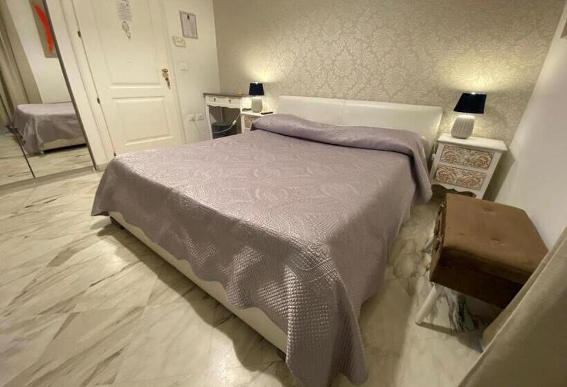 اتاق سوپریور سه تخته, B&b Mini Hotel Incity Close Train Station And Port