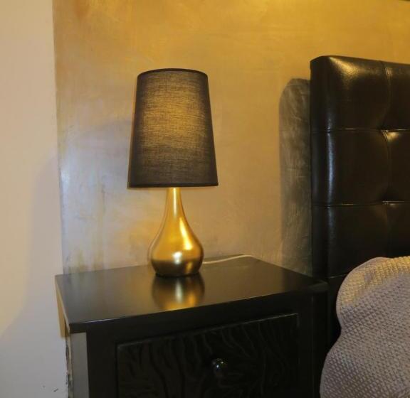 اتاق راحتی سه تخته, B&b Mini Hotel Incity Close Train Station And Port