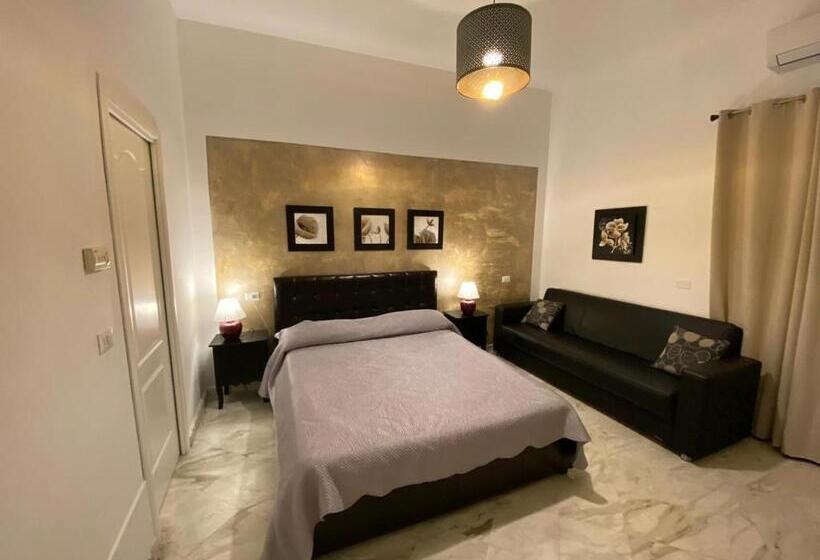 اتاق راحتی سه تخته, B&b Mini Hotel Incity Close Train Station And Port