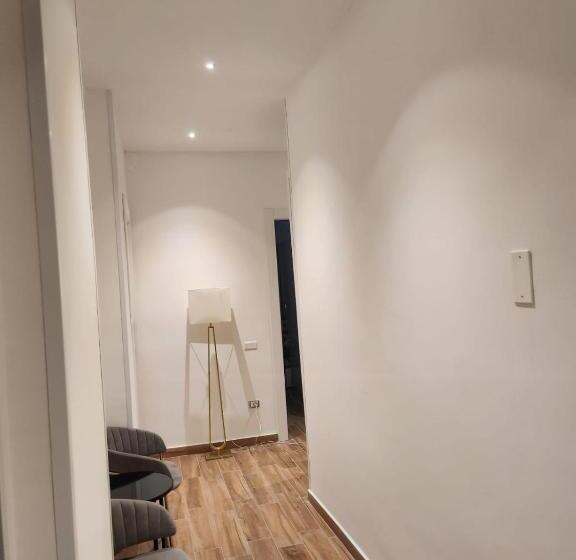 اتاق استاندارد با بالکن, B&b Mini Hotel Incity Close Train Station And Port