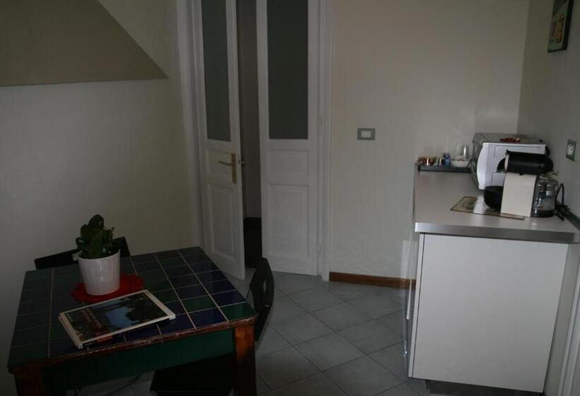 آپارتمان 1 خوابه, B&b Mini Hotel Incity Close Train Station And Port
