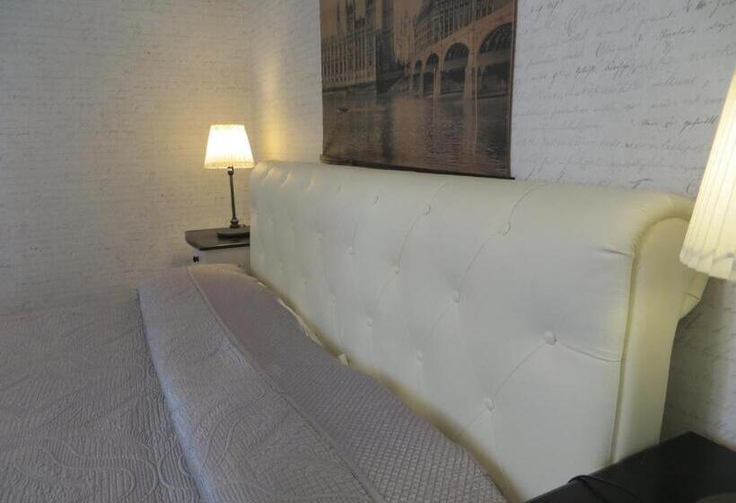 اتاق اکونومی, B&b Mini Hotel Incity Close Train Station And Port