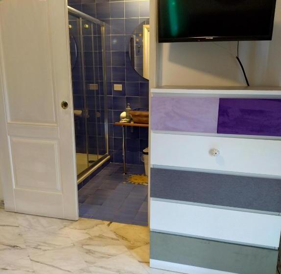 اتاق استاندارد, B&b Mini Hotel Incity Close Train Station And Port