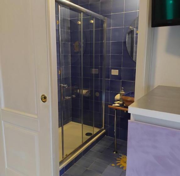 اتاق استاندارد, B&b Mini Hotel Incity Close Train Station And Port