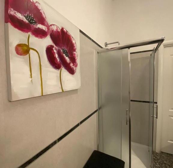 اتاق سوپریور سه تخته, B&b Mini Hotel Incity Close Train Station And Port