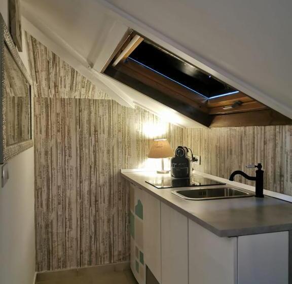 Standard Triple Room with Terrace, B&b Mini Hotel Incity Close Train Station And Port