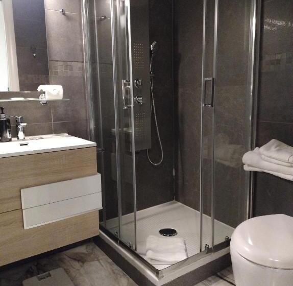 اتاق راحتی سه تخته, B&b Mini Hotel Incity Close Train Station And Port