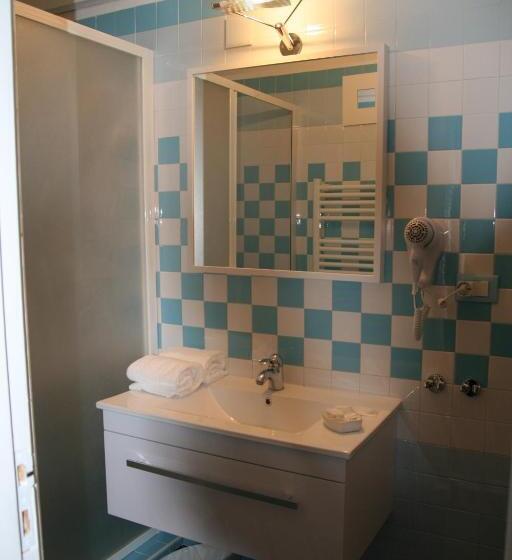 آپارتمان 1 خوابه, B&b Mini Hotel Incity Close Train Station And Port