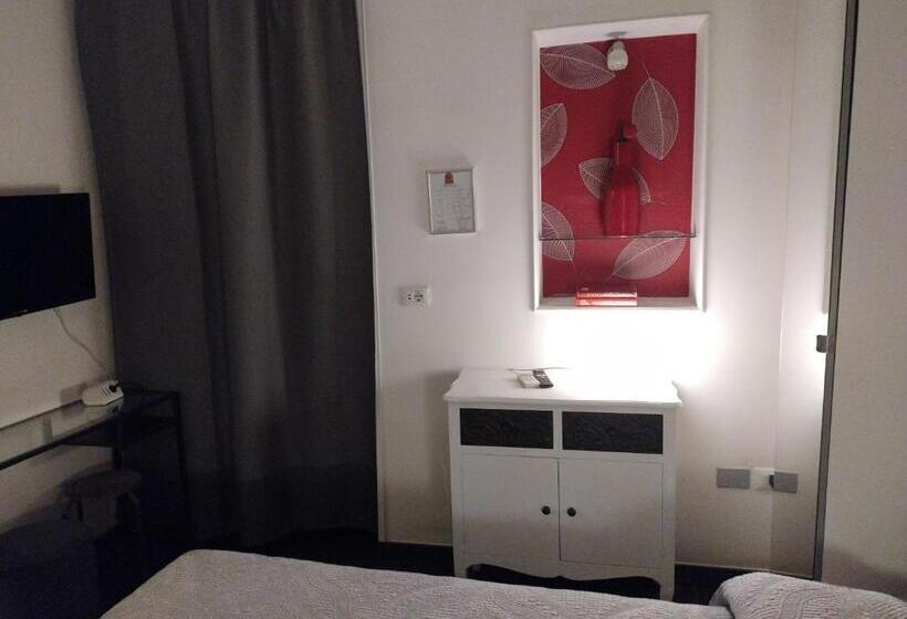 اتاق اکونومی, B&b Mini Hotel Incity Close Train Station And Port