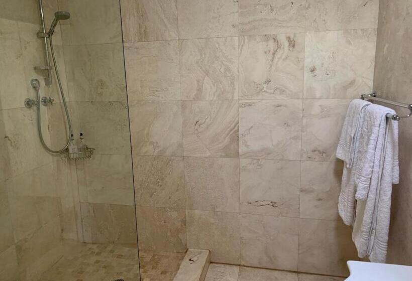 스위트, Beluga Of Constantia Guest House