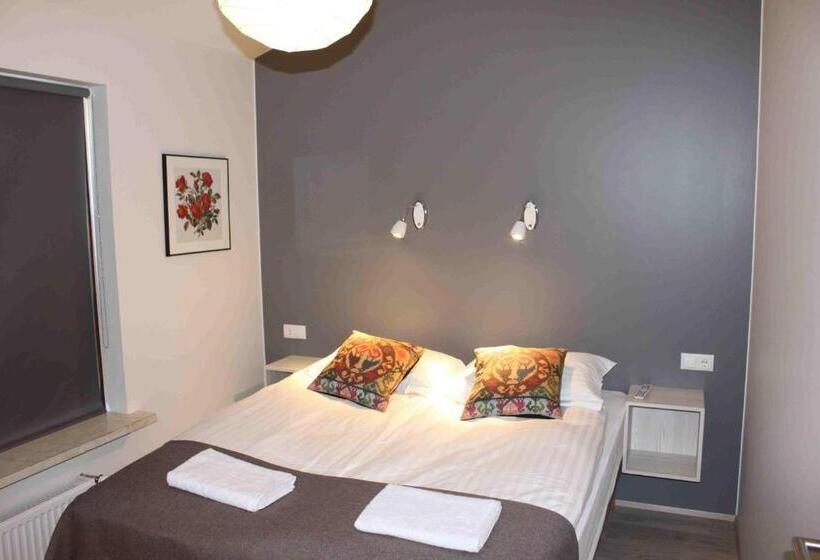 اتاق استاندارد, Brekkugerdi Guesthouse