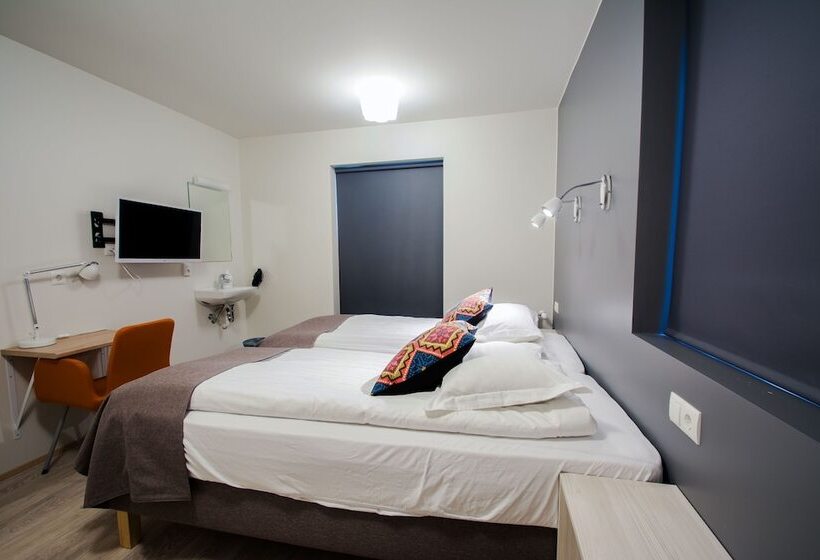 اتاق استاندارد با سرویس بهداشتی مشترک, Brekkugerdi Guesthouse