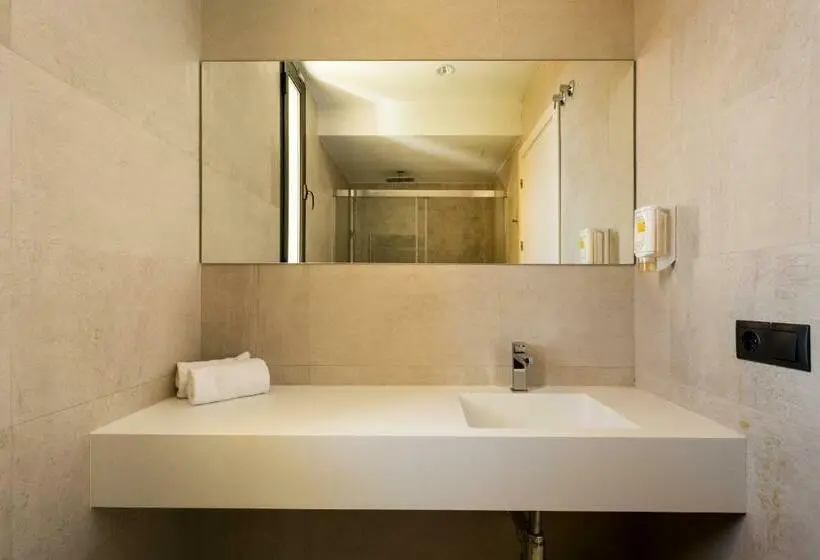 Standard-huone Terassi, Black Swan Hostel Sevilla