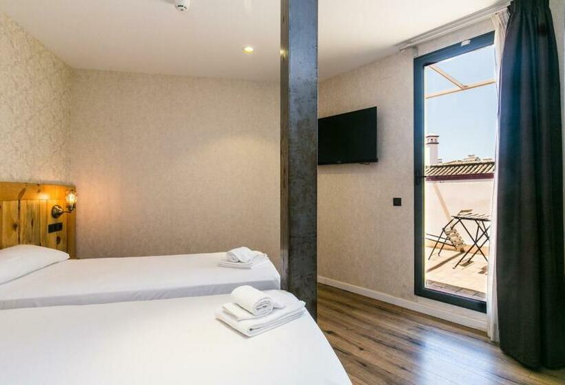 Cameră Standard cu Terasă, Black Swan Hostel Sevilla