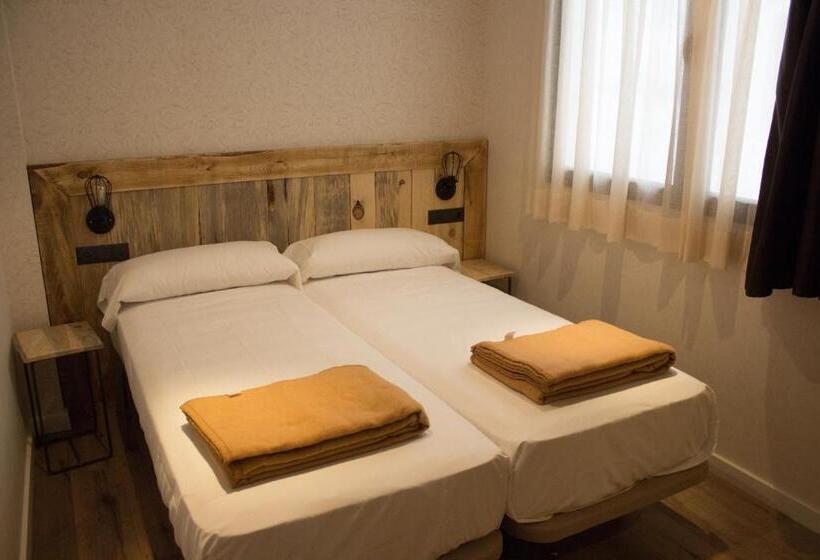 اتاق استاندارد, Black Swan Hostel Sevilla