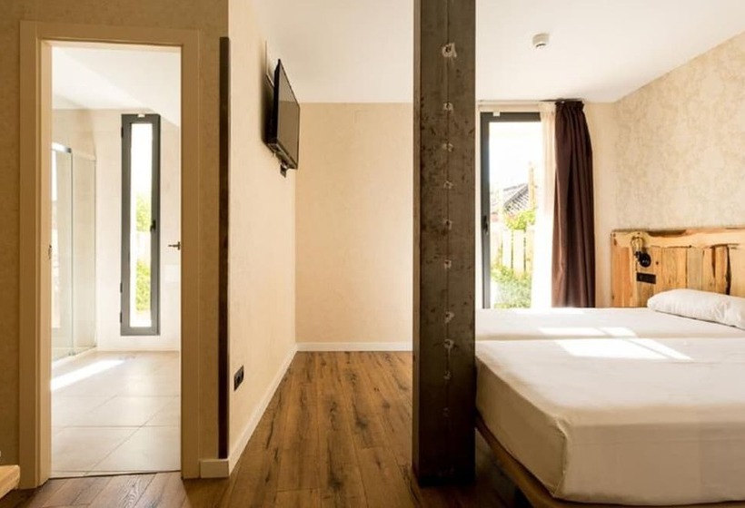 اتاق استاندارد با تراس, Black Swan Hostel Sevilla