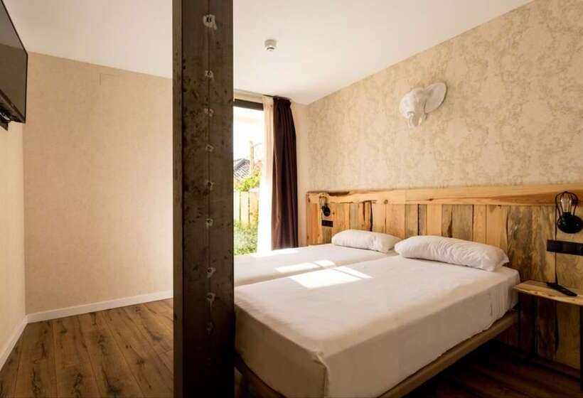 اتاق خانوادگی, Black Swan Hostel Sevilla