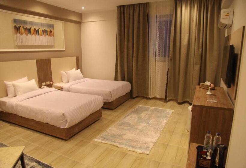 اتاق استاندارد با چشم‌انداز استخر, Jewel Assiut