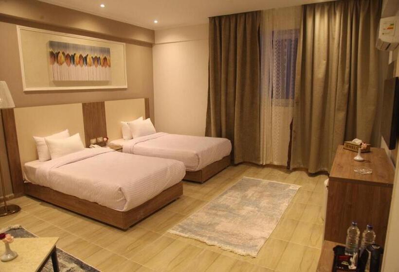 اتاق استاندارد با چشم‌انداز استخر, Jewel Assiut