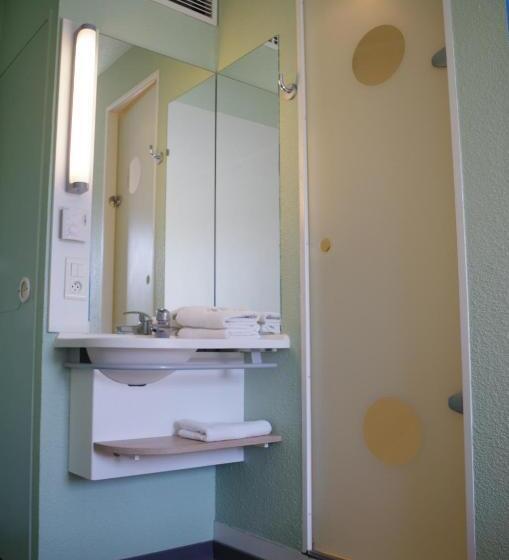 Номер Стандарт Трехместный, Ibis Budget Narbonne Est