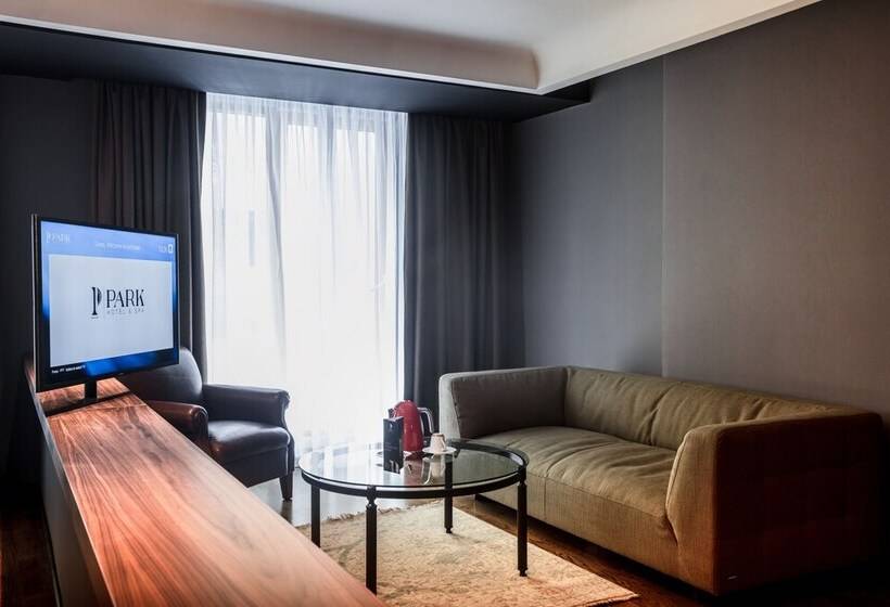 سوییت اجرایی, Park Hotel & Spa