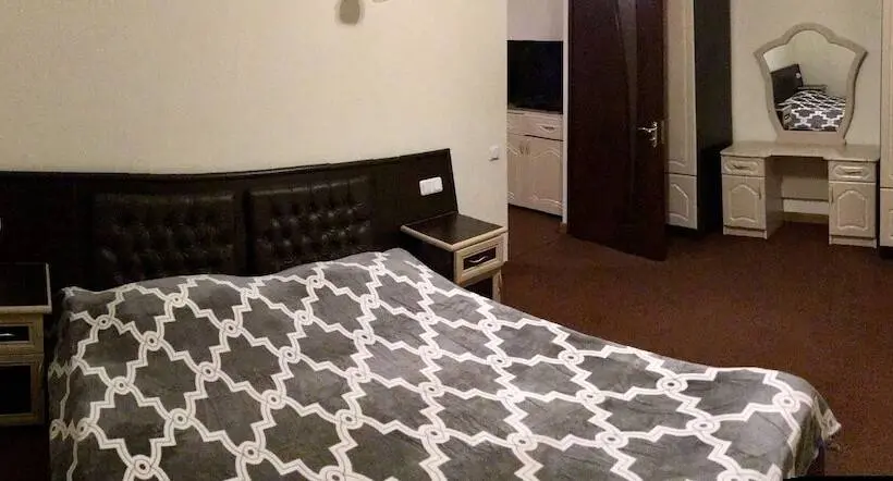 اتاق خانوادگی, Saya Hotel Tsaghkadzor
