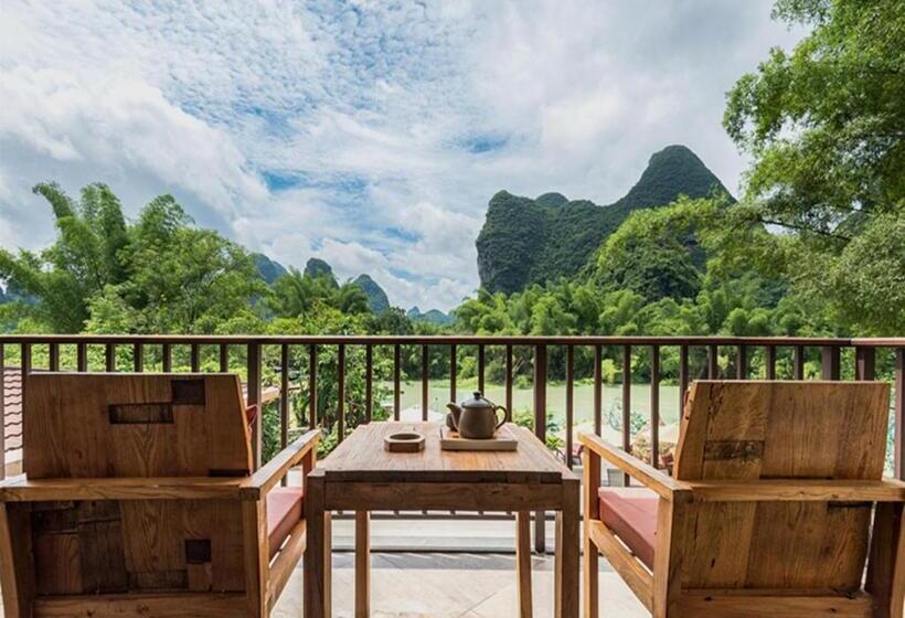 غرفة قياسية مزوَّدة بشُرفة, The Apsara Lodge