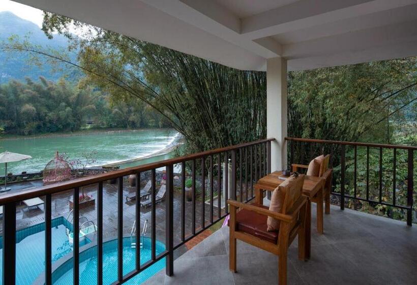 Люкс с Балконом, The Apsara Lodge