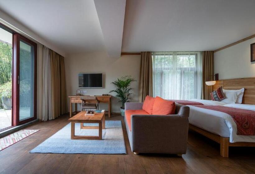 غرفة ديلوكس مزودة بشرفة, The Apsara Lodge