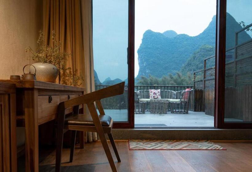 سوییت لوکس, The Apsara Lodge