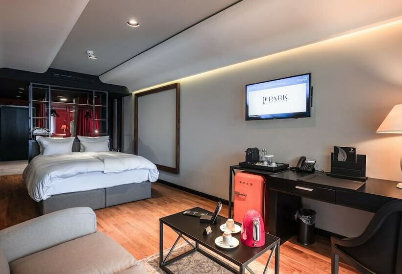 اتاق سوپریور با چشم‌انداز رودخانه, Park Hotel & Spa