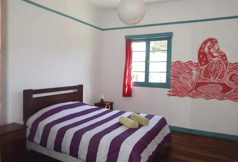 استودیوی سوپریور, Hostal Casa Verde Limón