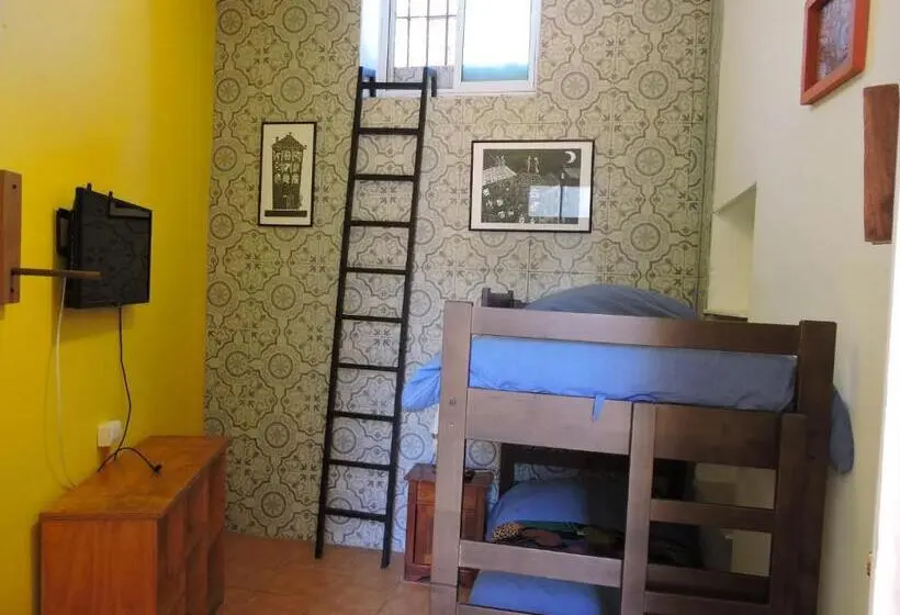 اتاق استاندارد با سرویس بهداشتی مشترک, Hostal Casa Verde Limón