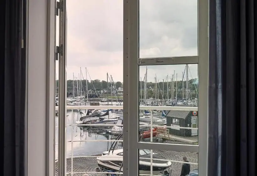 اتاق استاندارد سه نفره, Bb Hotel Aarhus Havnehotellet