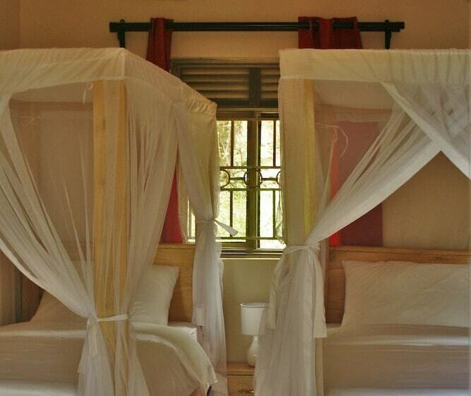 اتاق استاندارد یک نفره, Bromelia Guesthouse