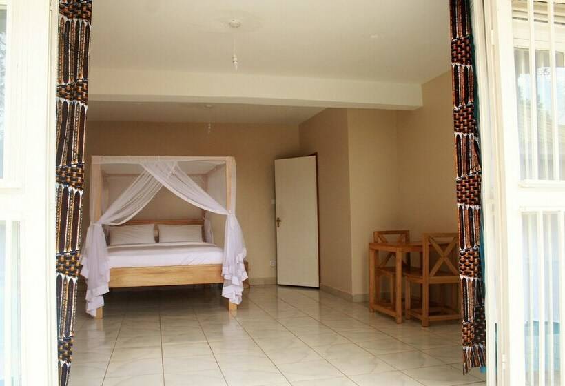 اتاق استاندارد یک نفره, Bromelia Guesthouse