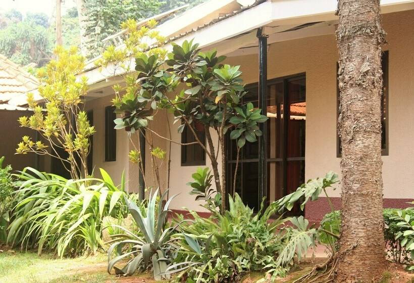 اتاق استاندارد یک نفره, Bromelia Guesthouse