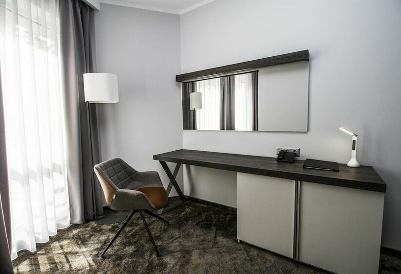 Номер Комфорт, Best Western Plus Premium Inn
