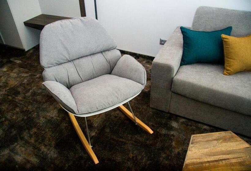 Люкс Семейный 2 Спальни, Best Western Plus Premium Inn